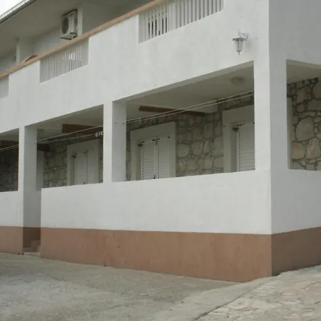 11332a * Gradac (Split-Dalmatia)