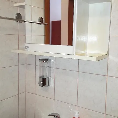 11332a Apartment *
